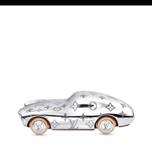 Louis Vuitton Monogram Car Paperweight NWT - Picture 3 of 7